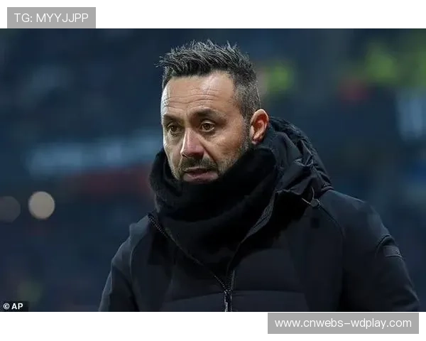 马赛主帅德泽尔比赛后怒斥全队：我已准备开战