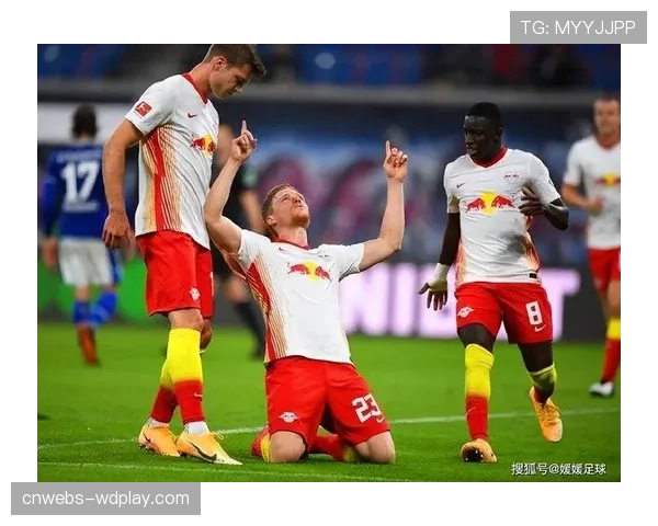 深度复盘：弗赖堡1-0科隆，防守反击战术在雨战中的高效执行